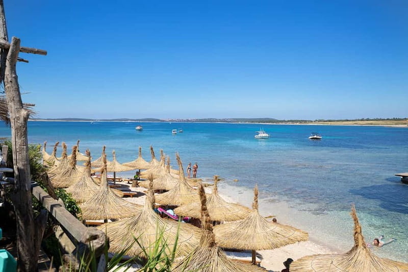 Medulin: Full-Day Boat Tour of the Archipelago w/ Lunch - Levan Island: The Sandy Gem