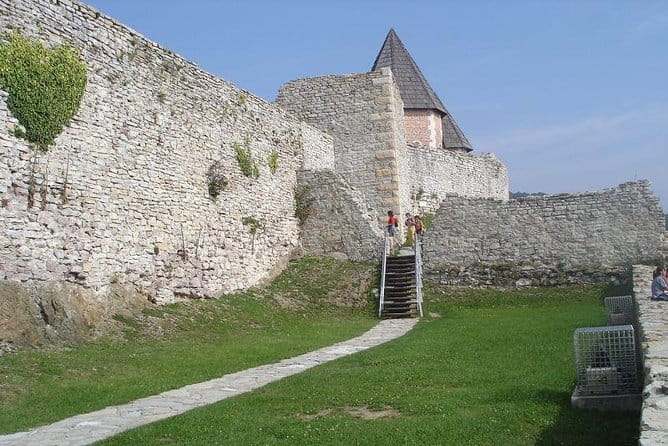 Medvedgrad Fortress: Half Day Guided Walking Tour from Zagreb - Discovering Medvednica Mountain and Its Scenic Trails