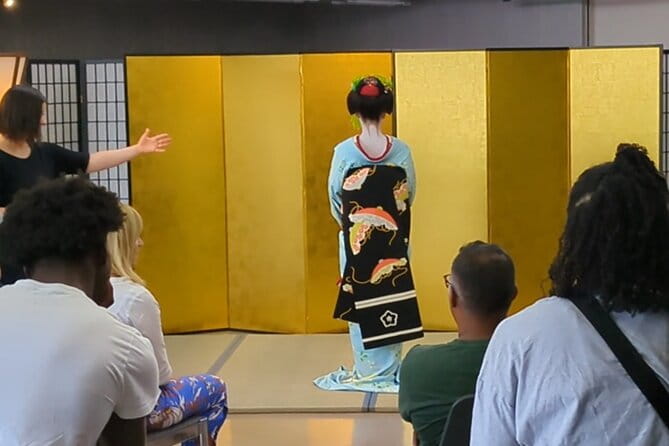 MEET MAIKO: Meet-&-Greet, Maiko Show & Experience in Kyoto - Accessibility and Participation
