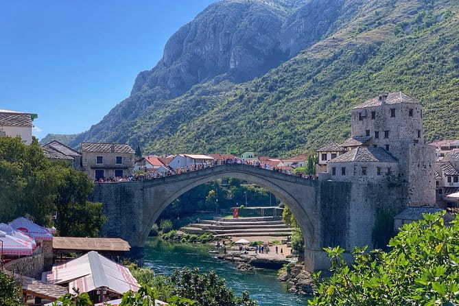 Meet the Balkans - 10 day tour of Croatia, Bosnia and Montenegro - Crossing into Bosnia: Mostar and Sarajevo