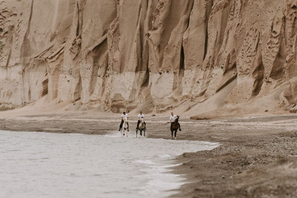 Megalochori: Horseback Riding Tour for Experienced Riders - Galloping on Black Sand