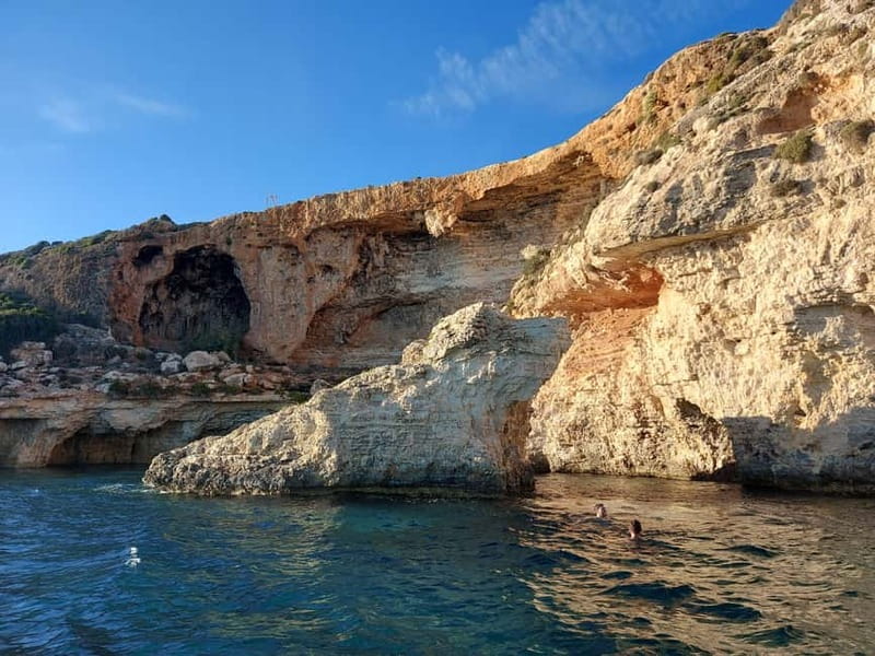 Mellieha: Private boat for 5 people to Comino & Blue Lagoon - Key Points / Takeaways