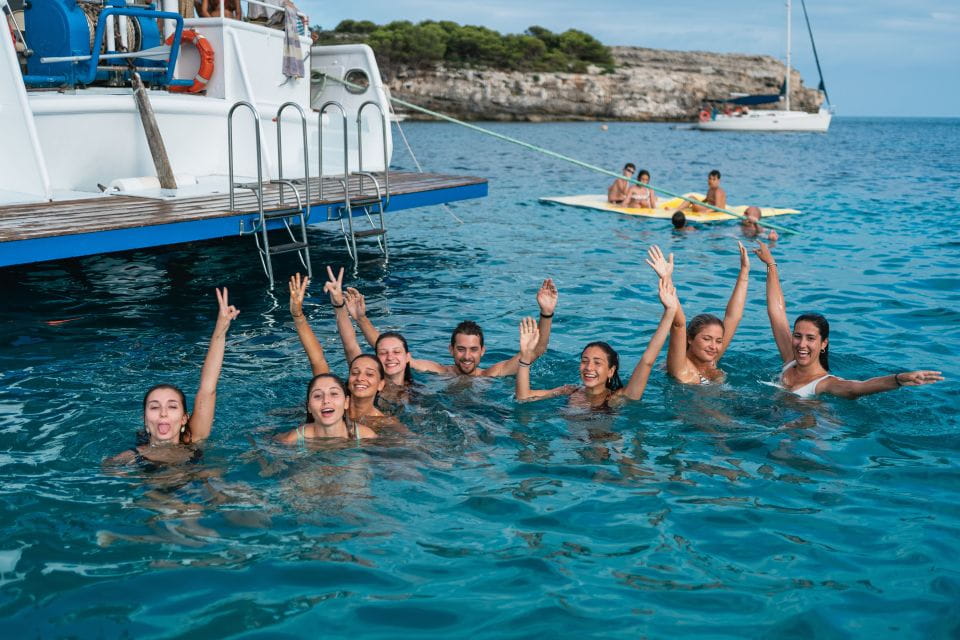 Menorca: Half Day Beach Exploration Boat Trip - Onboard Amenities and Services