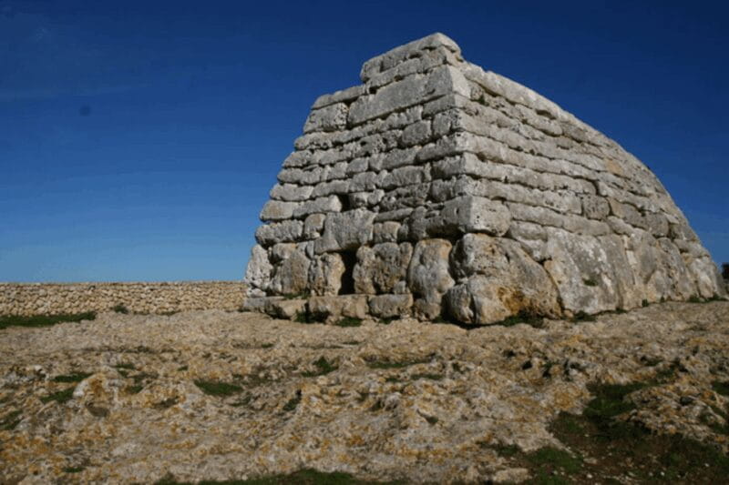 Menorca: Naveta des Tudons Burial Monument Ticket Entrance - Discovering Menorca’s Most Famous Burial Site