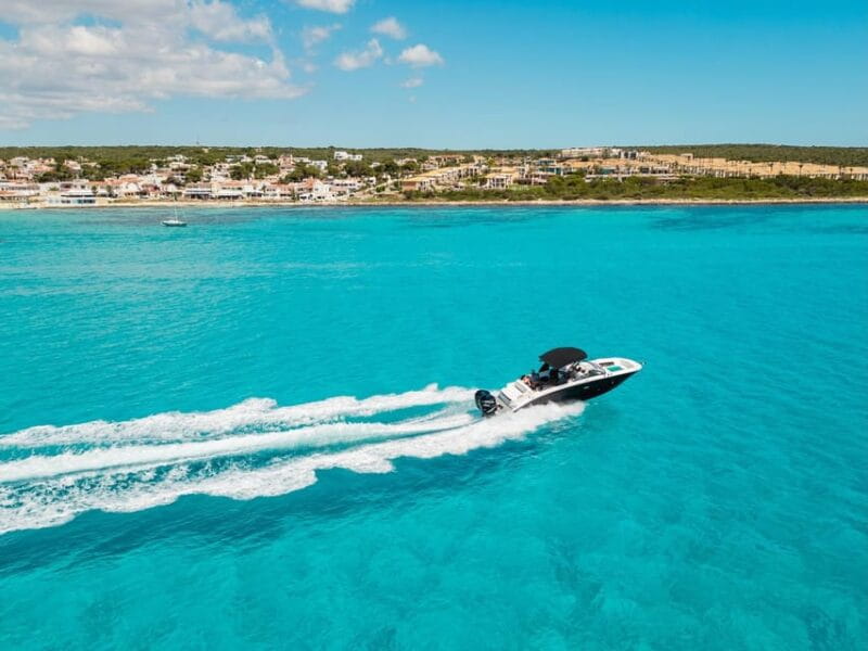 Menorca - Private Boat Charter all-inclusive - Half day - Introduction: A Relaxed and Elegant Way to Discover Menorca’s Best Calas
