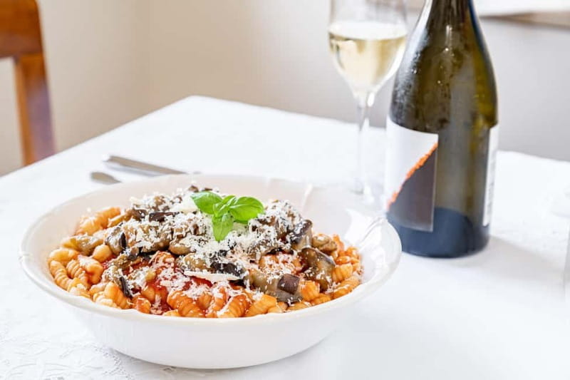 Messina: Share Your Pasta Love in Local's Home - Putting You in a Local’s Kitchen