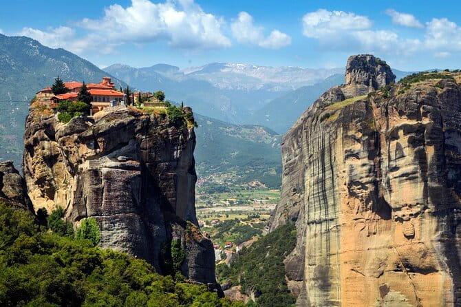Meteora and Thermopylae Private Tour from Athens - Is It Worth the Price?