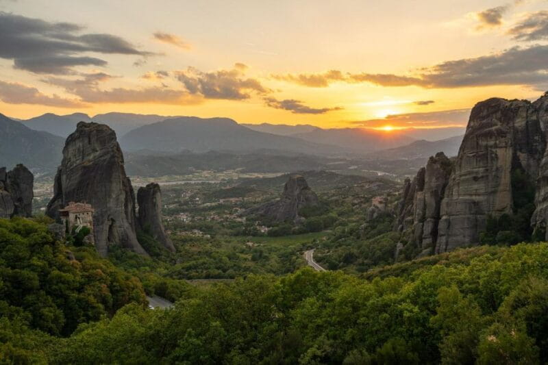 Meteora Evening Tour with Breathtaking Sunset View - Discovering Meteoras Hidden Charms on an Evening Tour