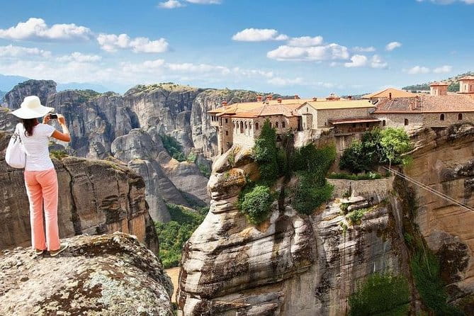 Meteora Full Day Tour from Thessaloniki - Discovering Meteora: An Authentic Day Trip