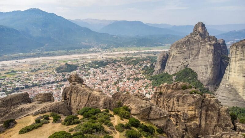 Meteora Monasteries "Byzantine Walks" From Halkidiki - Who Will Love This Tour?