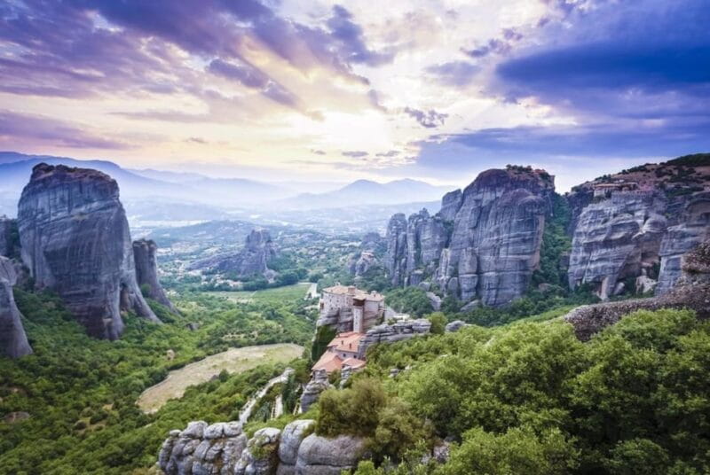 Meteora Rocks and Religious Sites Tour with Photo Stops - The Value of Guided Tours at Meteora