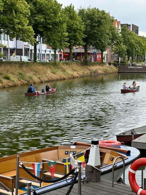 Middelburg: Canoe or SUP Rental City Centre - Exploring Middelburg from the Water: A Closer Look at the Canoe and SUP Rental Experience