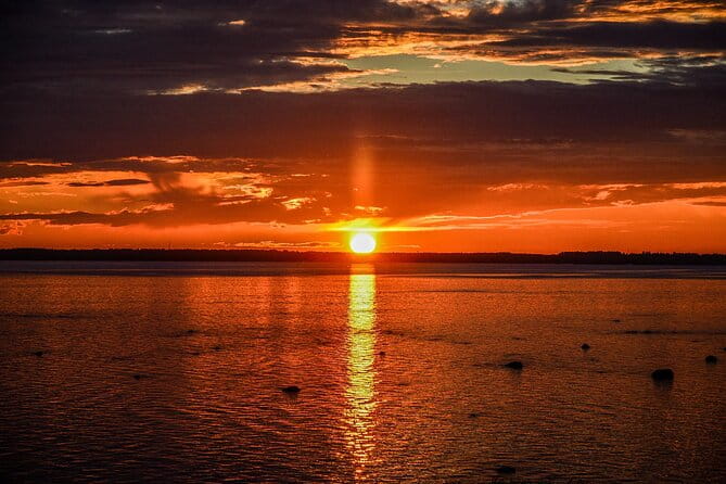 Midnight Sun Floating Experience in Forest Lake - FAQs