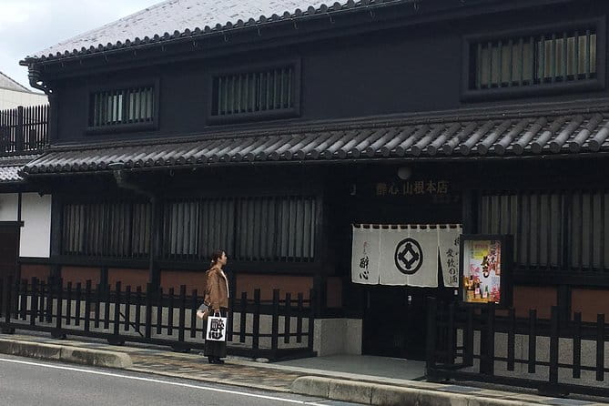 Mihara Goshushi Tour-Walking Around the Castle Town Mihara- - Navigating the Castle Town