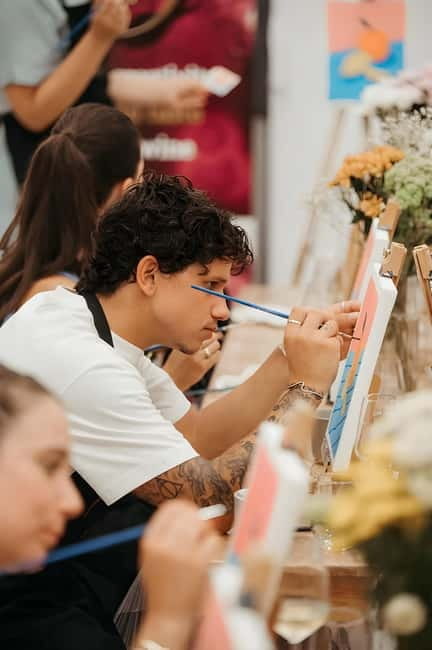 Milan: Art and Wine Painting Experience - Champagne edition - Key points / Takeaways: