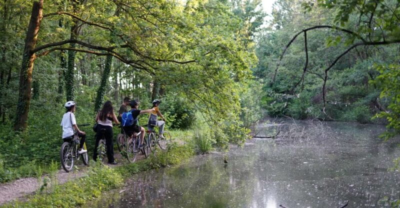 Milan: Bike Tour with Picnic on the turtle lake - Exploring Milan Beyond the City Limits: A Bike Tour Through Hidden Green Spaces