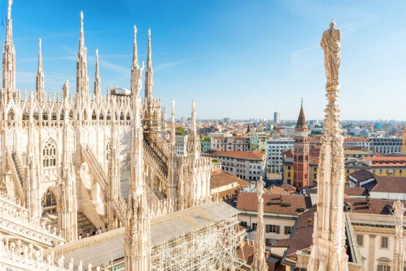 Milan Cathedral: Skip-the-Line Private Tour with Rooftop - Discovering the Milan Cathedral: An In-Depth Look at a Top-Tier Tour