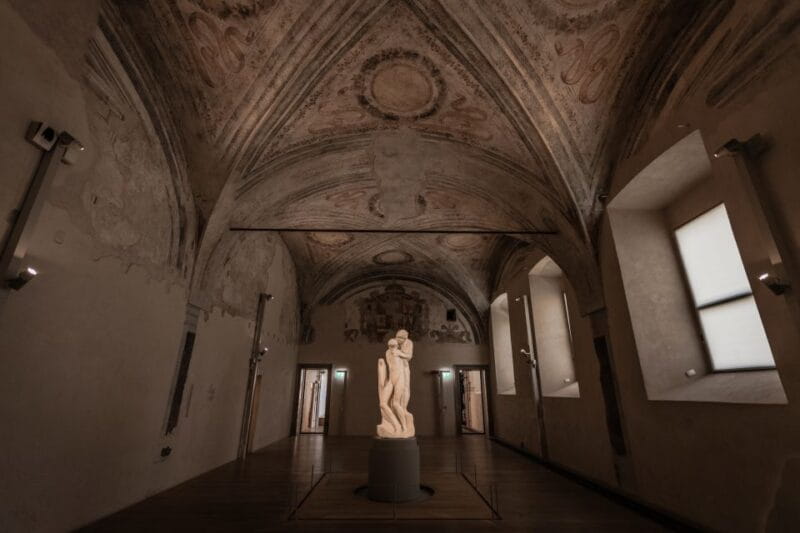 Milan: City Highlights Walking Tour with The Last Supper - Piazza della Scala and Milan’s Cultural Heart