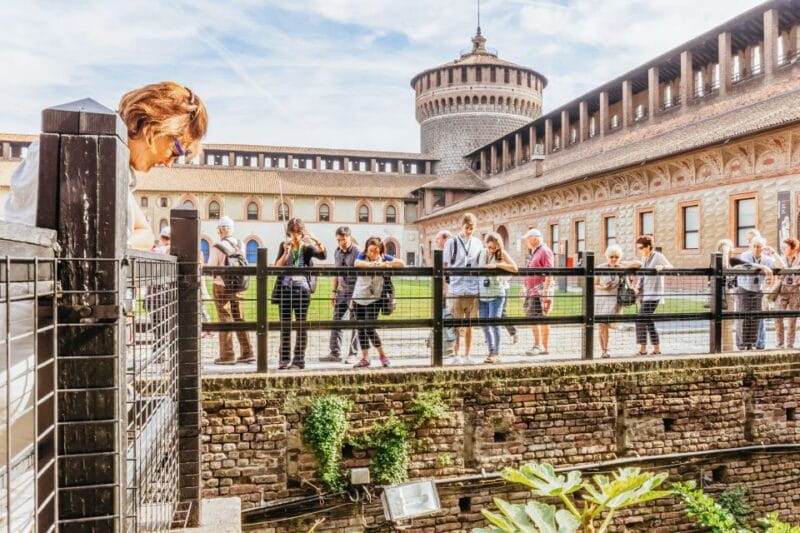 Milan: Guided Walking Tour & Last Supper Visit with Ticket - Walking Through Milan’s Historic Heart
