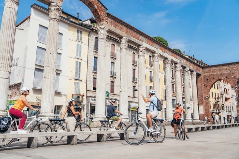 Milan: Highlights and Hidden Gems E-Bike Tour - Shopping, cafes, and the luxurious Vittorio Emanuele Gallery