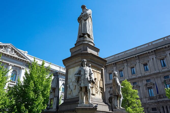 Milan Highlights Self guided scavenger hunt and Walking Tour - FAQs