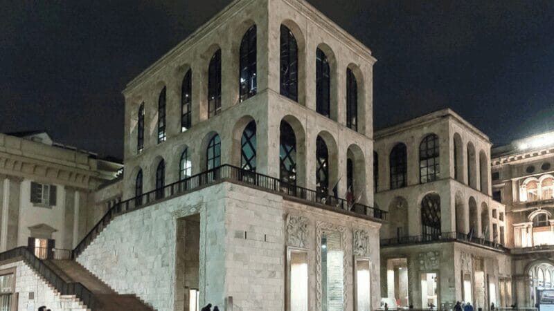 Milan: Museum of the 900 Entry Ticket with Audio Guide - Entering The Museum of the 900 in Milan