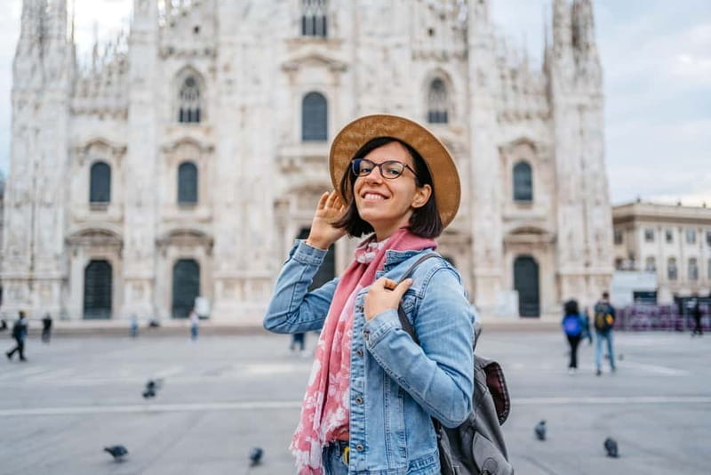 Milan: Photoshoot at the Cathedral - Discovering Milan’s Charm Through a Lens