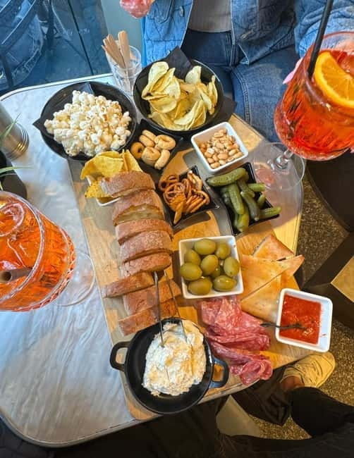 Milan: Private Sunset Picnic with Italian Aperitivo - Key points / Takeaways
