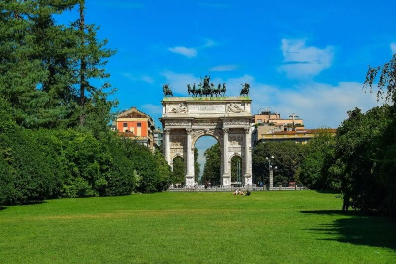 Milan Private Walking Tour - Uncovering Milans Ancient and Medieval History