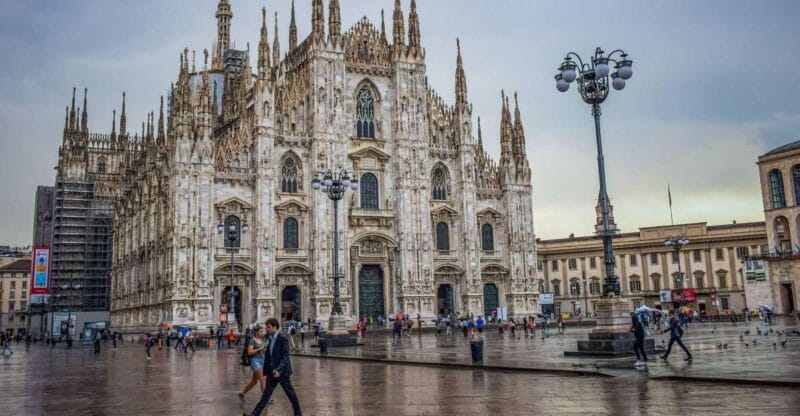 Milan Private Walking Tour - Entering The Heart of Milan