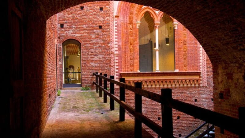Milan: Sforza Castle and Michelangelo's Masterpieces Tour - Exploring Milan’s Renaissance Heritage: A Closer Look