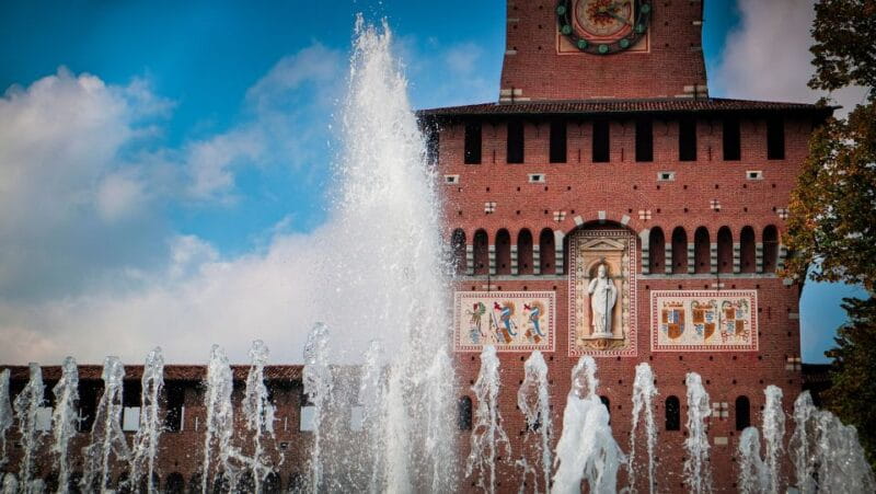 Milan: Sforza Castle and Parco Sempione Private Walking Tour - Key points / Takeaways