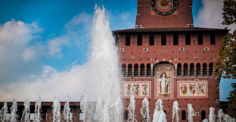 Milan: Sforza Castle and Parco Sempione Private Walking Tour - The Experience: A Step-by-Step Breakdown