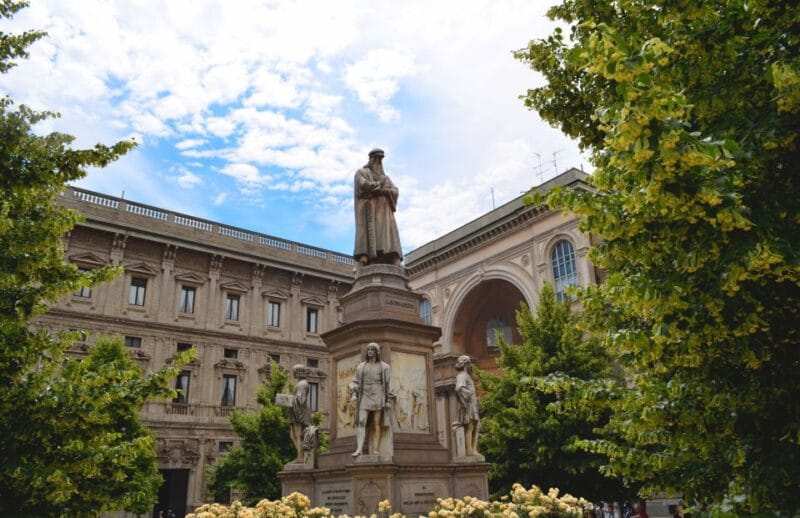 Milan: Skip-the-Line Pinacoteca di Brera Private Guided Tour - Visiting Sforza Castle: History and Art