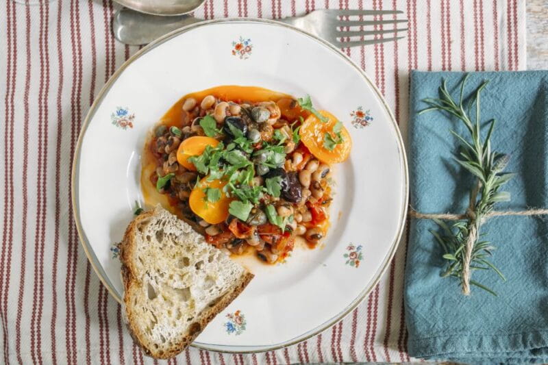 Milan: Vegetarian Cooking Class at a Local's Home - Entering a Milanese Kitchen: An Intimate Culinary Experience