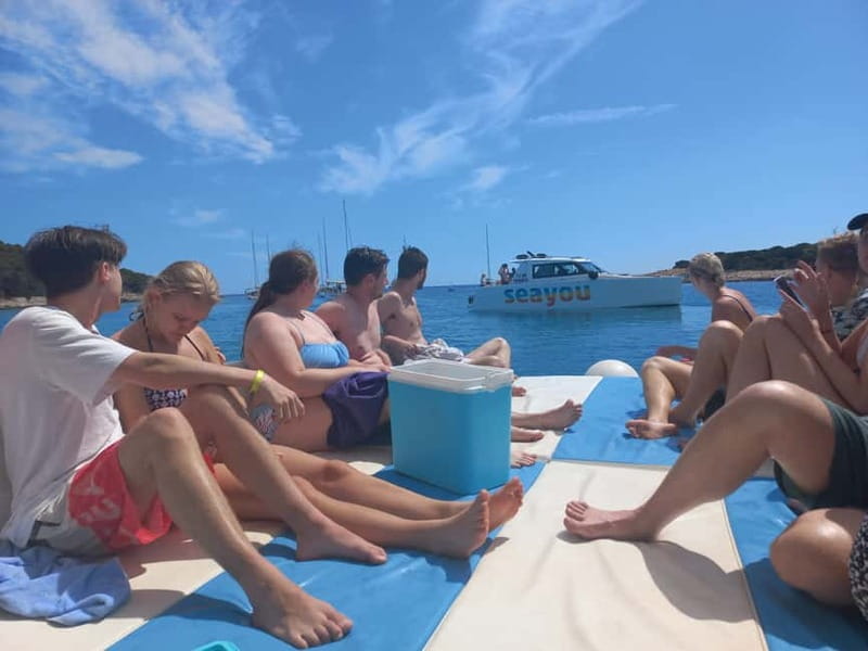 Milna: Boat Trip to Hvar and Red Rocks - Cruising the Pakleni Islands