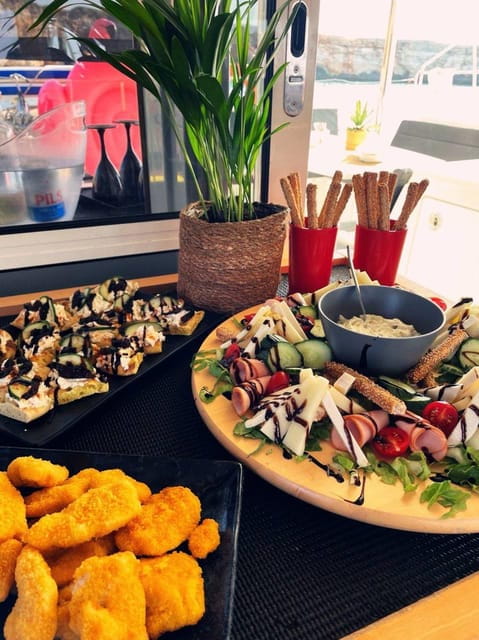 Milos: Kleftiko Sunset Catamaran Cruise with Meal & Drinks - The Return and Final Impressions