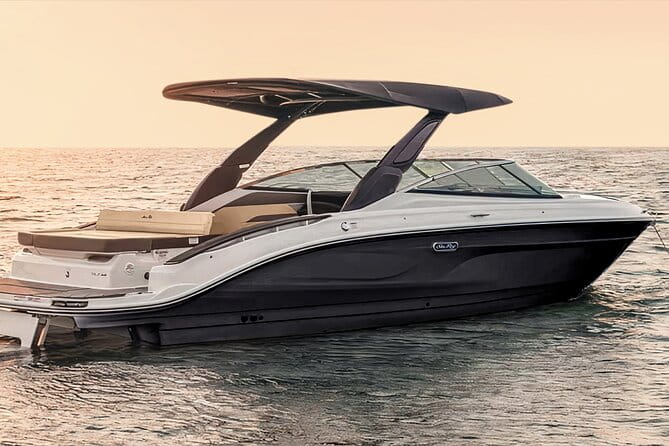 Milos: Luxury Private Cruise Kleftiko, Sarakiniko & Poliegos - Key Points