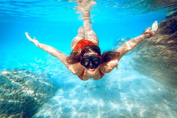 Milos: Luxury Private Cruise Kleftiko, Sarakiniko & Poliegos - The Experience of a Lifetime on a Milos Private Yacht