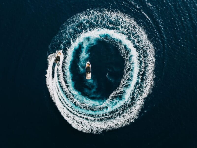 Milos: Private Speedboat TourKleftiko Sarakiniko Poliegos - Exploring Milos in Style: The Private Speedboat Experience