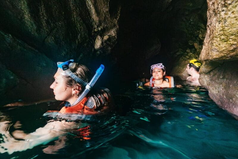 Milos: Tsigrado and Gerakas Beach Kayaking Tour - What Makes the Experience Worth Considering