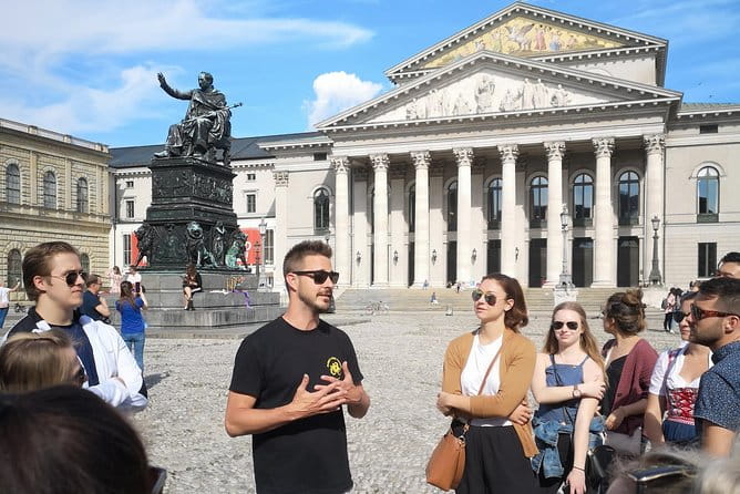 Mini Classic Bike Tour incl. Beer Garden Stop @ 4pm - Who Might Want More?