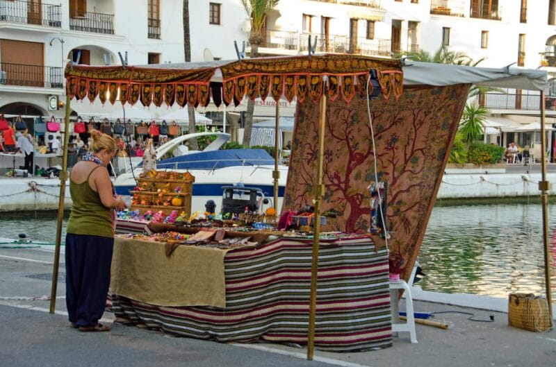 Mini cruise-ship to Puerto de la Duquesa from Sotogrande - Who Should Consider This?