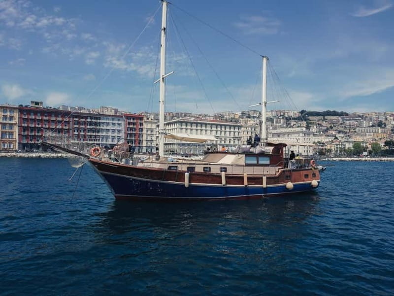 Mini Sunset Cruise from the Bay of Naples to Sorrento - Sorrento: The Highlight at Sunset