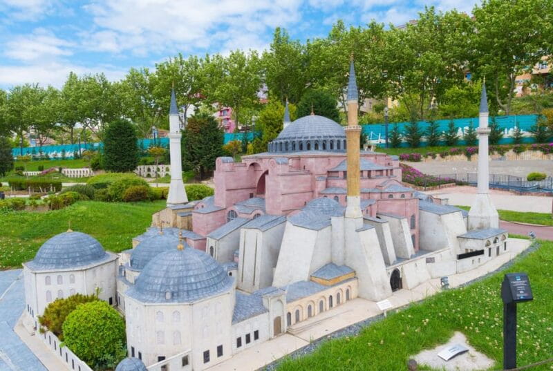 Miniatürk Istanbul Private Guided Tour & Optional Transfers - Who Will Love This Tour?