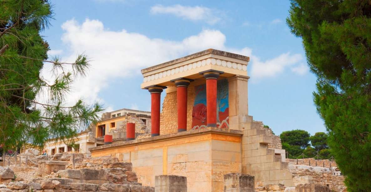 Minoan Path: Knossos Palace, Winery Visit, Lunch at Archanes - Lunch at Archanes