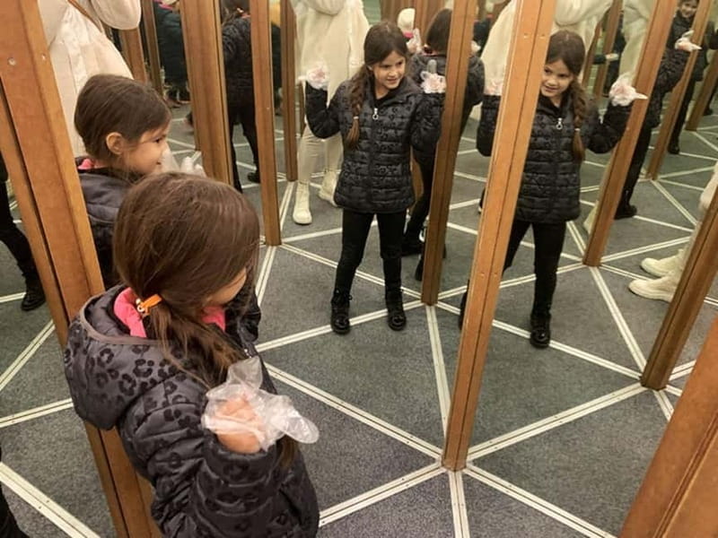 Mirror Maze and Hall of Laughter- Crooked Mirrors - FAQ