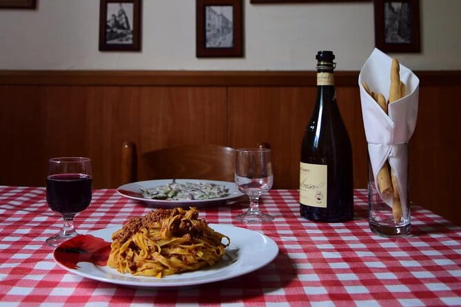 Modena Tour: Motor & Food Valley - Exploring the Parmigiano Reggiano Dairy and Cheese Tasting