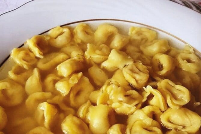 Modena Walking Tour with Audio and Written Guide by a Local - Who Will Love This Tour?