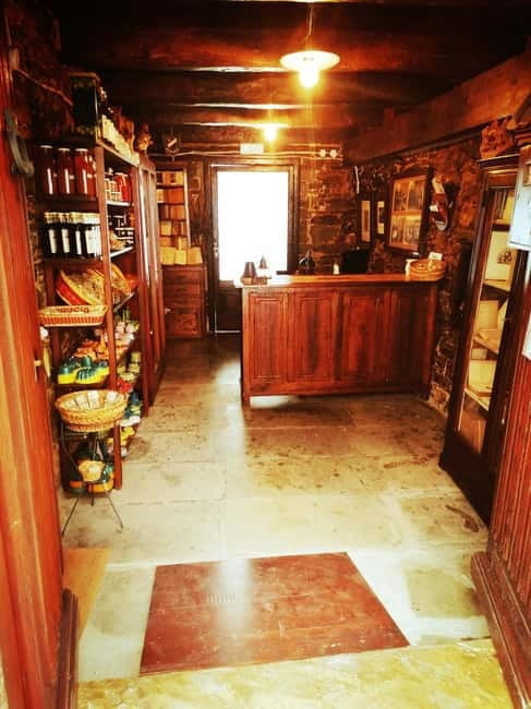 Molise Poggio Sannita (Is): tour of Palazzo Iacovone Birthplace de Horatiis house. - Discovering Poggio Sannita’s Hidden Treasures